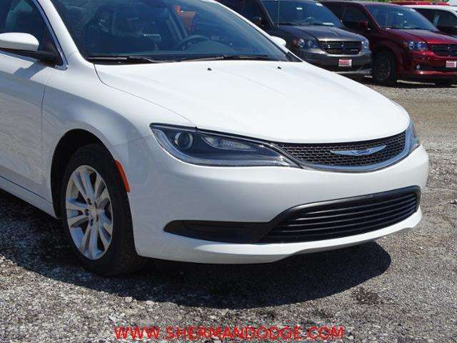 Chrysler 200 2017 photo 1